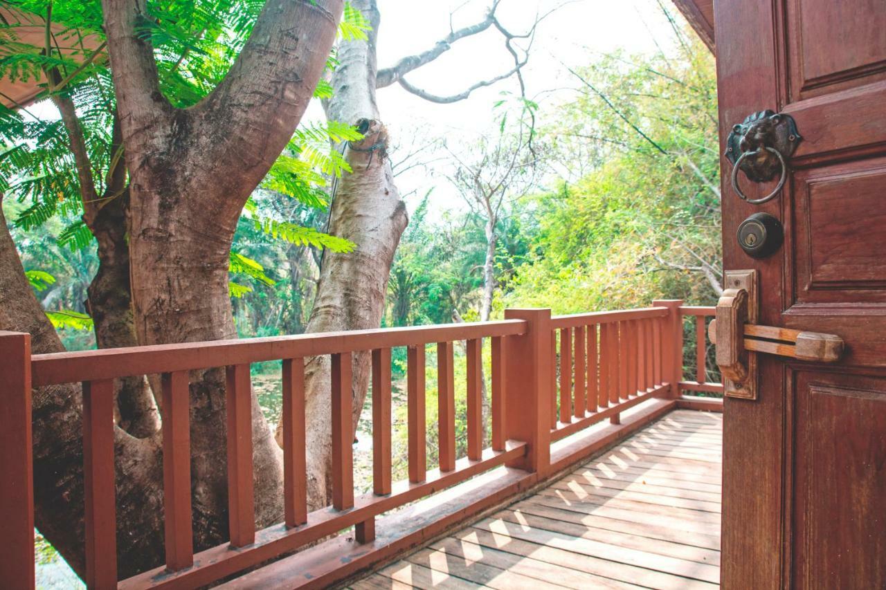 Tak Andaman Resort & Hotel Exterior photo